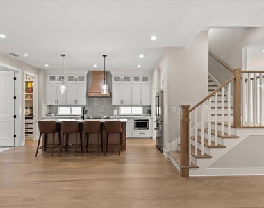1077 Minnesota Avenue - Photo Thumbnail 10