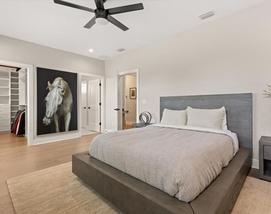 1077 Minnesota Avenue - Photo Thumbnail 31