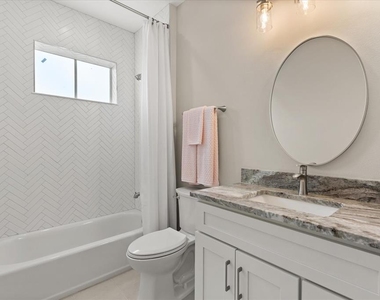 1077 Minnesota Avenue - Photo Thumbnail 26