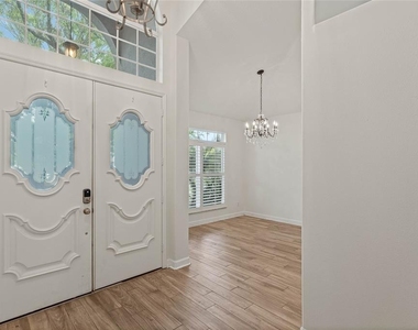 7284 Hawksnest Boulevard - Photo Thumbnail 4