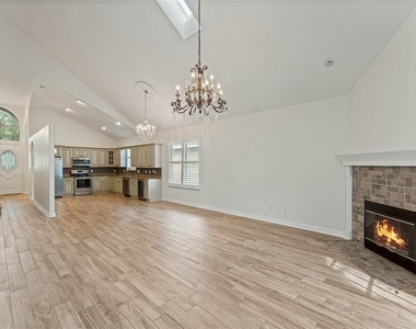 7284 Hawksnest Boulevard - Photo Thumbnail 9