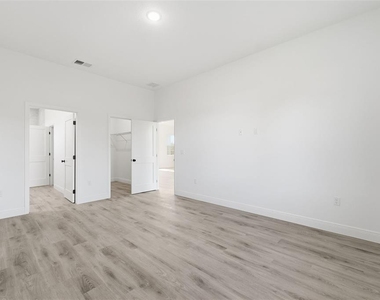 3699 Sw 169th Place - Photo Thumbnail 18