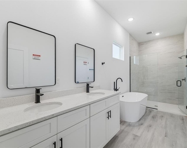 3699 Sw 169th Place - Photo Thumbnail 19