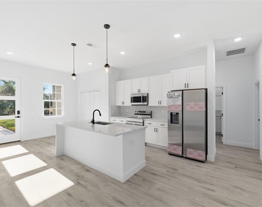 3699 Sw 169th Place - Photo Thumbnail 14