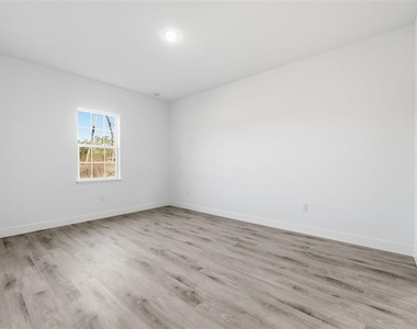 3699 Sw 169th Place - Photo Thumbnail 17
