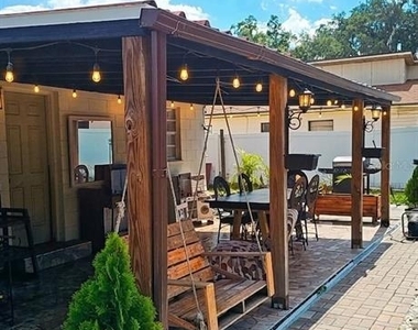 550 W Easy Street - Photo Thumbnail 9