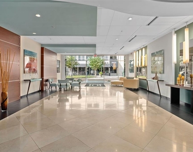 101 S Eola Drive - Photo Thumbnail 25