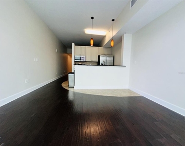 101 S Eola Drive - Photo Thumbnail 2