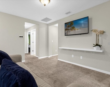 1540 Carey Palm Circle - Photo Thumbnail 9