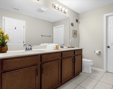 1540 Carey Palm Circle - Photo Thumbnail 18