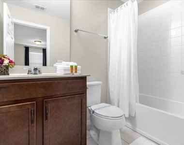 1540 Carey Palm Circle - Photo Thumbnail 19