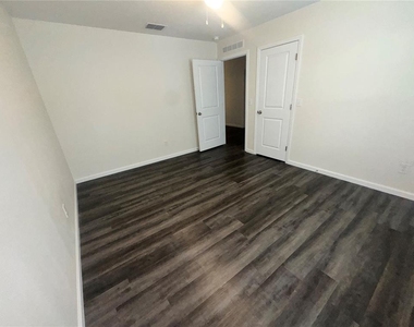 2257 Litchfield Loop - Photo Thumbnail 19