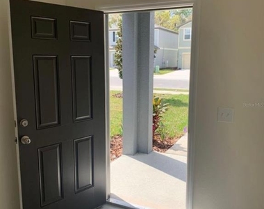 2257 Litchfield Loop - Photo Thumbnail 7