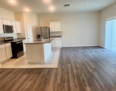 2257 Litchfield Loop - Photo Thumbnail 2