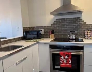 774 Chelsea Drive - Photo Thumbnail 4