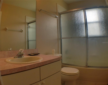 2320 Justin Avenue - Photo Thumbnail 10