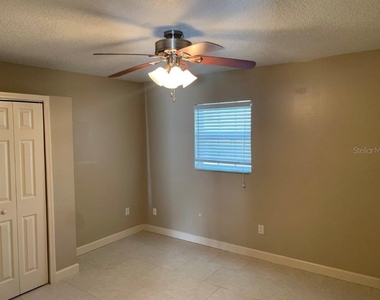 700 Green Road - Photo Thumbnail 10