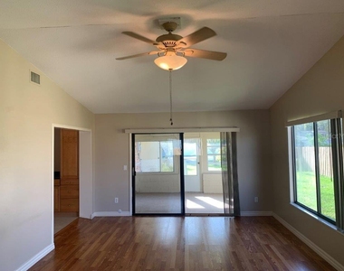 700 Green Road - Photo Thumbnail 2