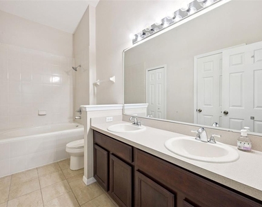 13007 Langstaff Drive - Photo Thumbnail 10