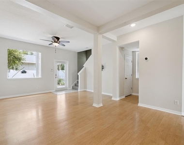 13007 Langstaff Drive - Photo Thumbnail 3