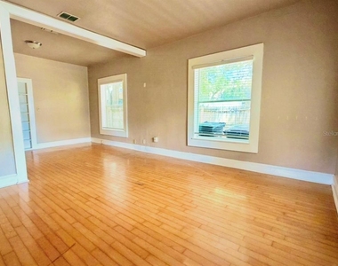 109 E Winter Park Street - Photo Thumbnail 5