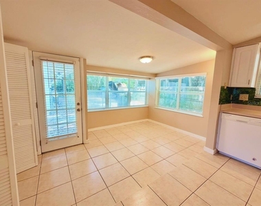 109 E Winter Park Street - Photo Thumbnail 19