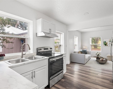 807 Nw 1st Avenue - Photo Thumbnail 5