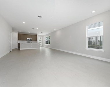 7845 Spectrum Drive - Photo Thumbnail 13