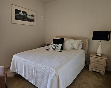 5800 Sabal Trace Drive - Photo Thumbnail 12