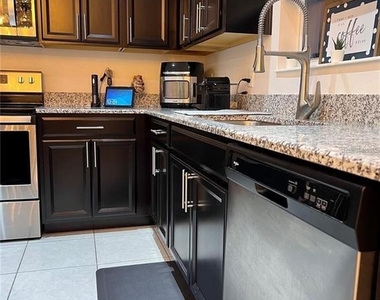 2510 Sedge Grass Way - Photo Thumbnail 11