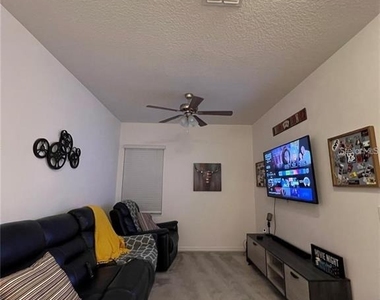 2510 Sedge Grass Way - Photo Thumbnail 18