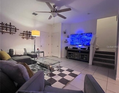 2510 Sedge Grass Way - Photo Thumbnail 4