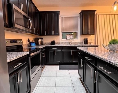 2510 Sedge Grass Way - Photo Thumbnail 10