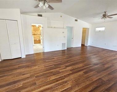 341 Bayshore Drive - Photo Thumbnail 32