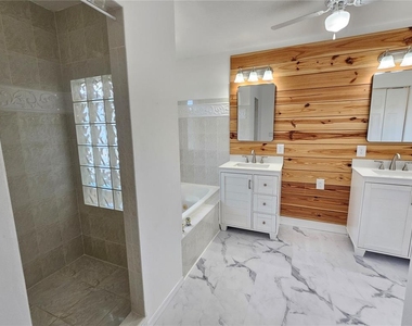 341 Bayshore Drive - Photo Thumbnail 33
