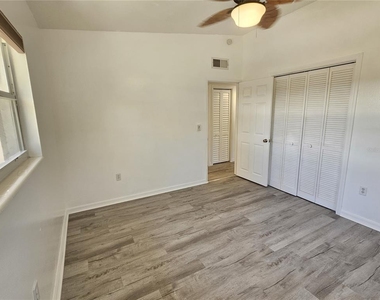 341 Bayshore Drive - Photo Thumbnail 23