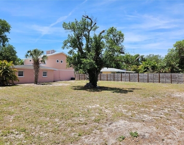 341 Bayshore Drive - Photo Thumbnail 43