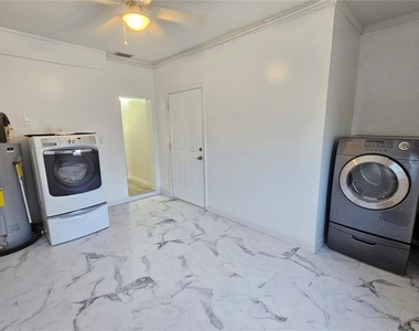 341 Bayshore Drive - Photo Thumbnail 41
