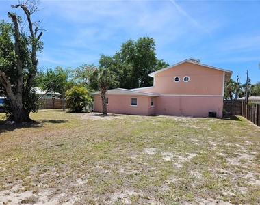 341 Bayshore Drive - Photo Thumbnail 44