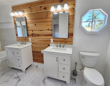 341 Bayshore Drive - Photo Thumbnail 35