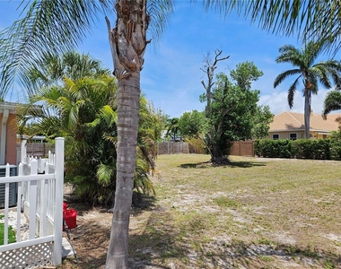 341 Bayshore Drive - Photo Thumbnail 42