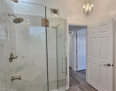 341 Bayshore Drive - Photo Thumbnail 21