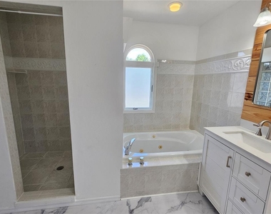 341 Bayshore Drive - Photo Thumbnail 36