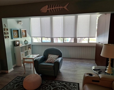 2437 Harbor Boulevard - Photo Thumbnail 3