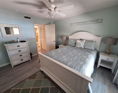 2437 Harbor Boulevard - Photo Thumbnail 9