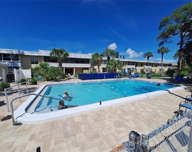 2437 Harbor Boulevard - Photo Thumbnail 17