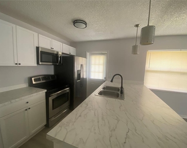 206 Mary Catherine Court - Photo Thumbnail 4