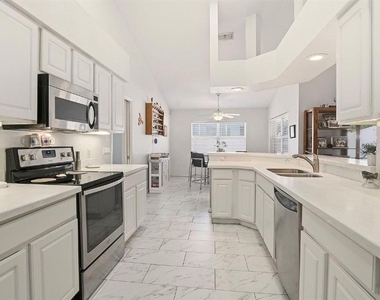 7362 Beaumont Drive - Photo Thumbnail 4