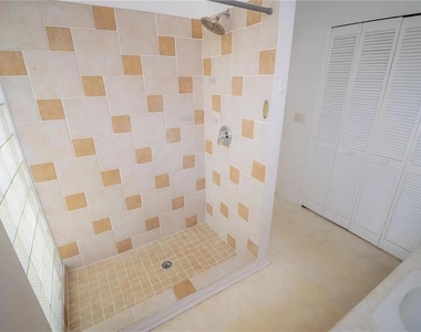 1512 Prairie Lake Boulevard - Photo Thumbnail 16