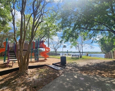 1512 Prairie Lake Boulevard - Photo Thumbnail 2